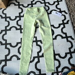 BNWT Aloyoga Airbrush legging